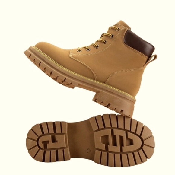 Women’s Leather Platform Lug Boots Hiking Trekking Women’s Size 10 Wheat… - Picture 1 of 13